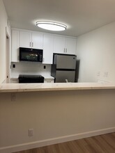 3299 La Mesa Dr in San Carlos, CA - Building Photo - Building Photo