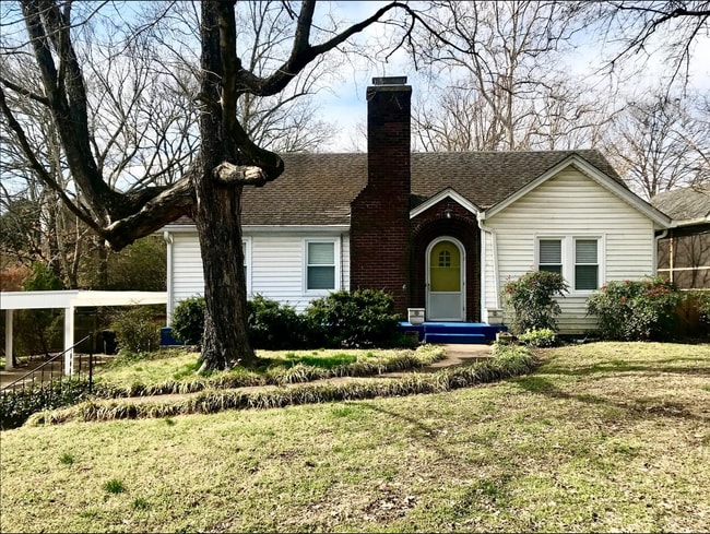 property at 1520 Riverside Dr