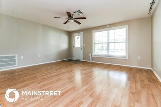 8120 Blue Finch Way in New Port Richey, FL - Building Photo - Building Photo