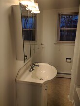 30 Front St, Unit A in Burlington, VT - Building Photo - Building Photo