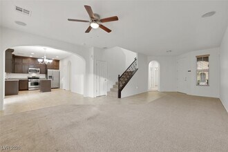 7733 Eagle Rock Peak Ct in Las Vegas, NV - Building Photo - Building Photo