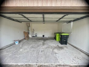 7831 Redgate Cir in Houston, TX - Building Photo - Building Photo
