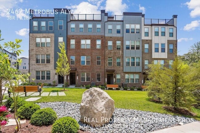 property at 2462 Metrobus Aly