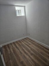 65 Park Dr, Unit 25 in Boston, MA - Foto de edificio - Building Photo