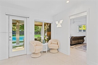 1440 NE 149th St in North Miami, FL - Building Photo - Building Photo