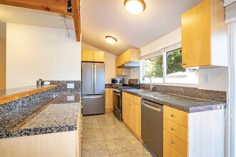 38244 SE 85th St in Snoqualmie, WA - Building Photo - Building Photo