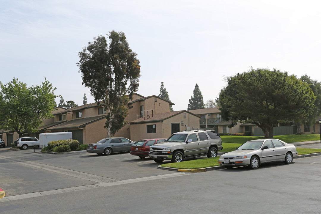 Villa Caprice in Camarillo, CA - Building Photo