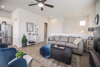 18003 Pomelo Ln in Pflugerville, TX - Building Photo - Building Photo