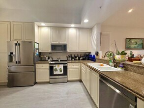 28 Harbour Isle Dr W in Fort Pierce, FL - Building Photo - Building Photo