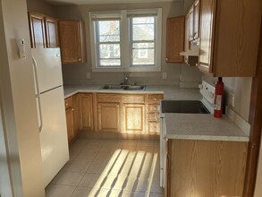 51 Mount Vernon St, Unit #5 in Melrose, MA - Building Photo - Building Photo