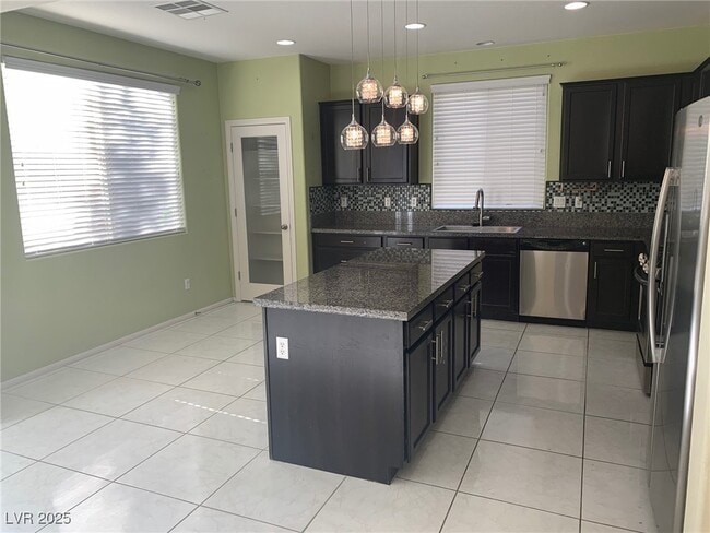 10619 Tamaruga Ct in Las Vegas, NV - Building Photo - Building Photo