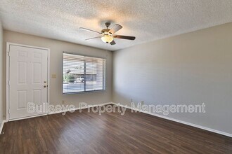 2114 E Dragoon Ave in Mesa, AZ - Building Photo - Building Photo