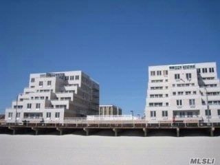 450 W Broadway-Unit -3A in Long Beach, NY - Building Photo