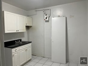 YORK AVENUE in New York, NY - Building Photo - Building Photo