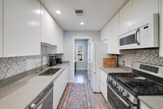 11105 Jordan Ln in Austin, TX - Building Photo - Building Photo