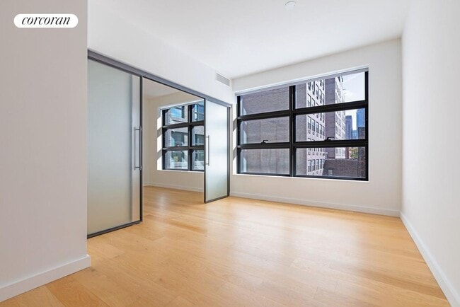 property at 547 W 47th St