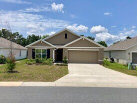 614 W Fairways View Dr in Beverly Hills, FL - Building Photo