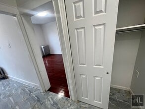 3BR 1BA 1100sft Floor Through in Brooklyn, NY - Building Photo - Building Photo