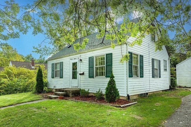 property at 1305 Collegewood St