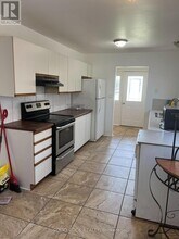 1429 Windsor Dr in Brockville, ON - Building Photo - Building Photo