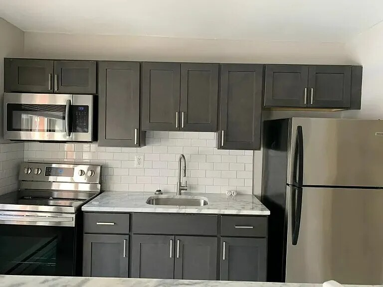 311 N Sycamore Ave in Clifton Heights, PA - Building Photo