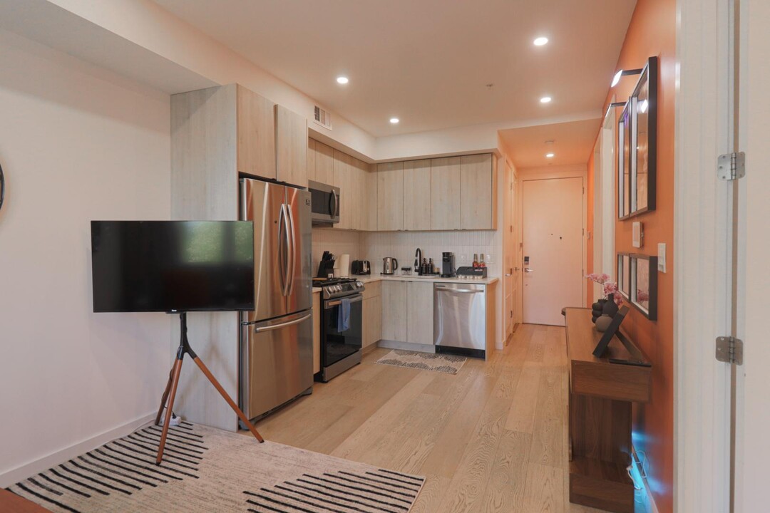 1806 A St NE in Washington, DC - Foto de edificio