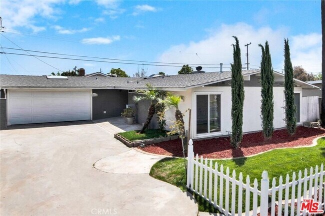 5804 Los Ranchos Dr in Buena Park, CA - Building Photo - Building Photo