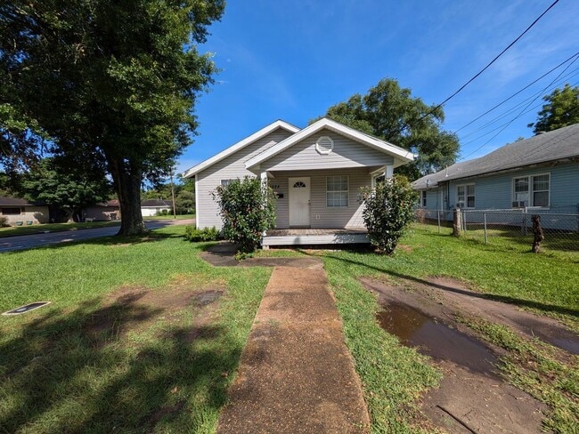 property at 1624 Franklin Ave