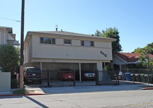 6612 De Longpre Ave in Los Angeles, CA - Building Photo - Building Photo