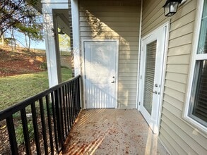 Falls at Meehan Apartments in Pendleton, SC - Foto de edificio - Building Photo