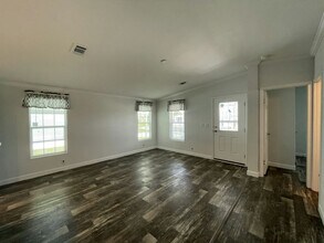 906 E Windemere Ave in Venice, FL - Building Photo - Building Photo