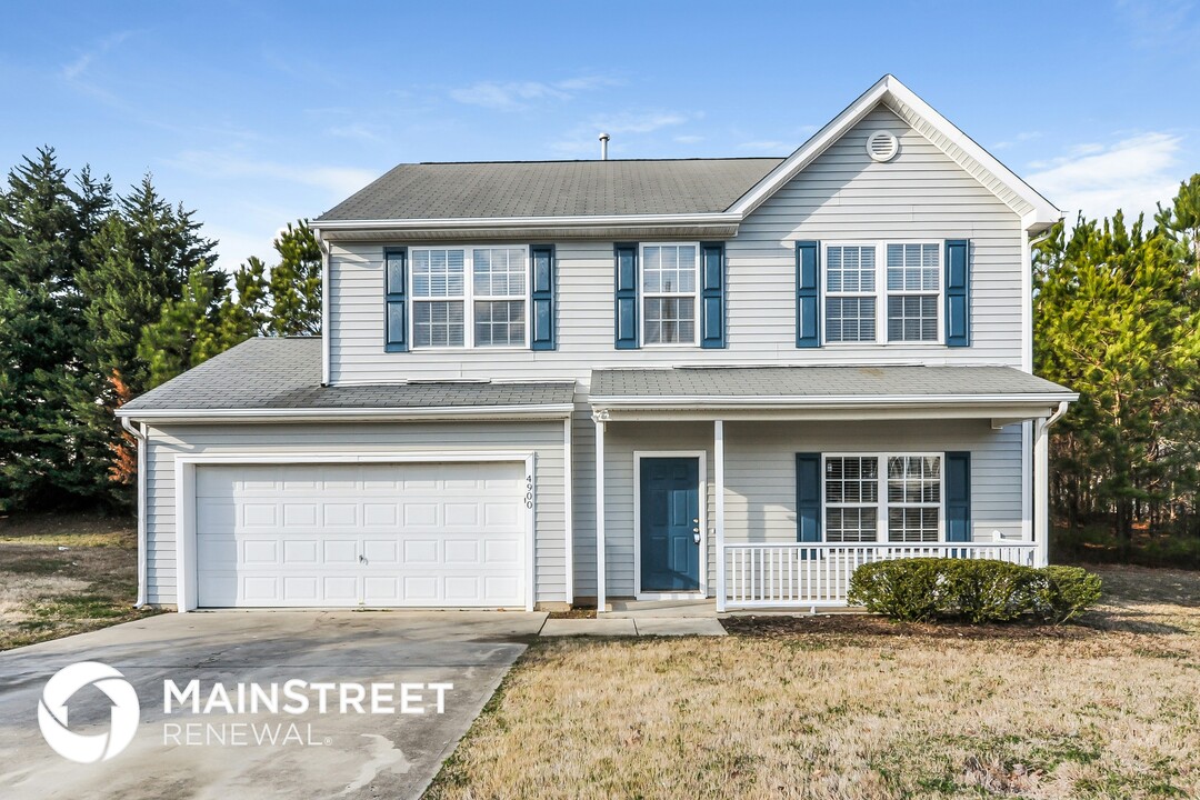 4900 Four Sons Ct in Raleigh, NC - Building Photo