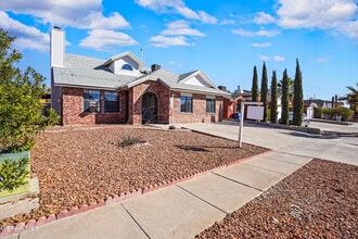 1112 Desierto Seco Dr in El Paso, TX - Building Photo - Building Photo