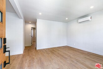 10420 Regent St-Unit -10420 in Los Angeles, CA - Building Photo - Building Photo