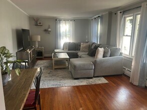 65 Burr St, Unit 63 in New Haven, CT - Foto de edificio - Building Photo