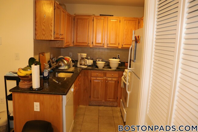 property at 90 Westland Ave