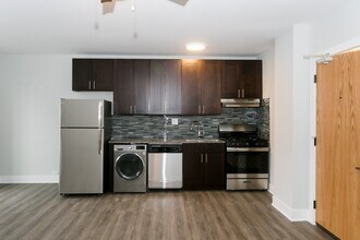 733 Judson Ave in Highland Park, IL - Building Photo - Building Photo