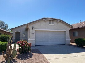 2206 N Hudson Dr in Florence, AZ - Building Photo