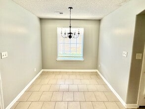 10199 Sterling Ridge Dr in Cordova, TN - Foto de edificio - Building Photo