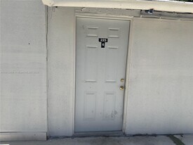 225 NE 56th St in Miami, FL - Building Photo