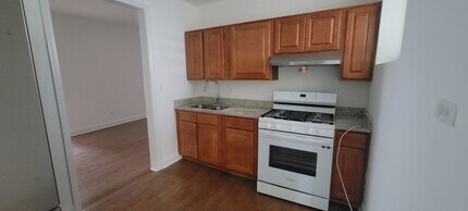 930 W Belmont Ave in Chicago, IL - Building Photo - Building Photo