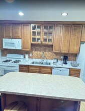 1381 E 87th St in Brooklyn, NY - Building Photo - Building Photo