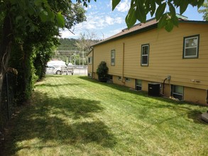 Lazelle Rental Rooms in Sturgis, SD - Building Photo - Building Photo