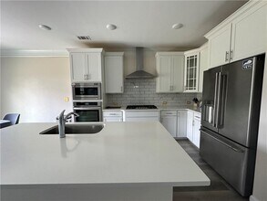 6836 Benjamin Dr in Flowery Branch, GA - Building Photo - Building Photo