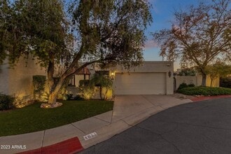4611 E Desert Dr in Phoenix, AZ - Building Photo - Building Photo