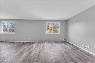 8232 Crudele Dr in Garfield Heights, OH - Building Photo - Building Photo