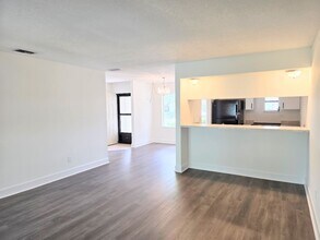 1237 N Egret Point in Crystal River, FL - Building Photo - Building Photo