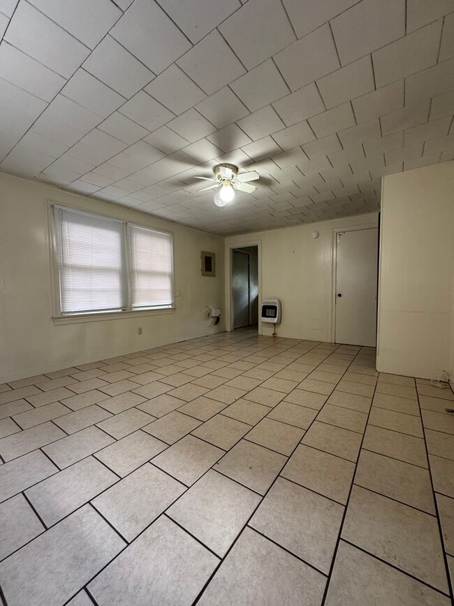 property at 704 E Thomas St