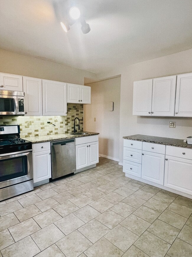 1412 Commonwealth Ave, Unit 4