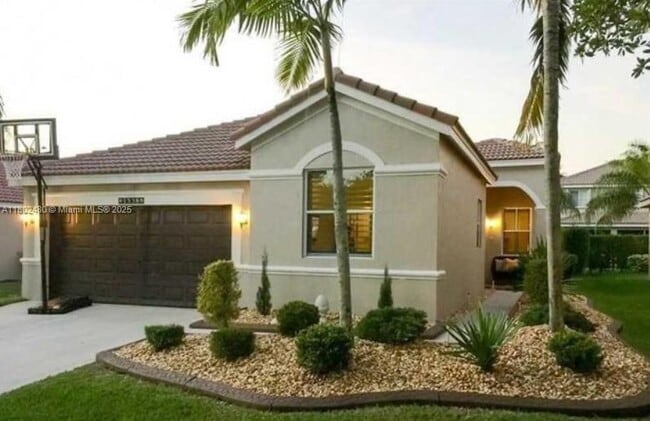 property at 1538 Winterberry Ln